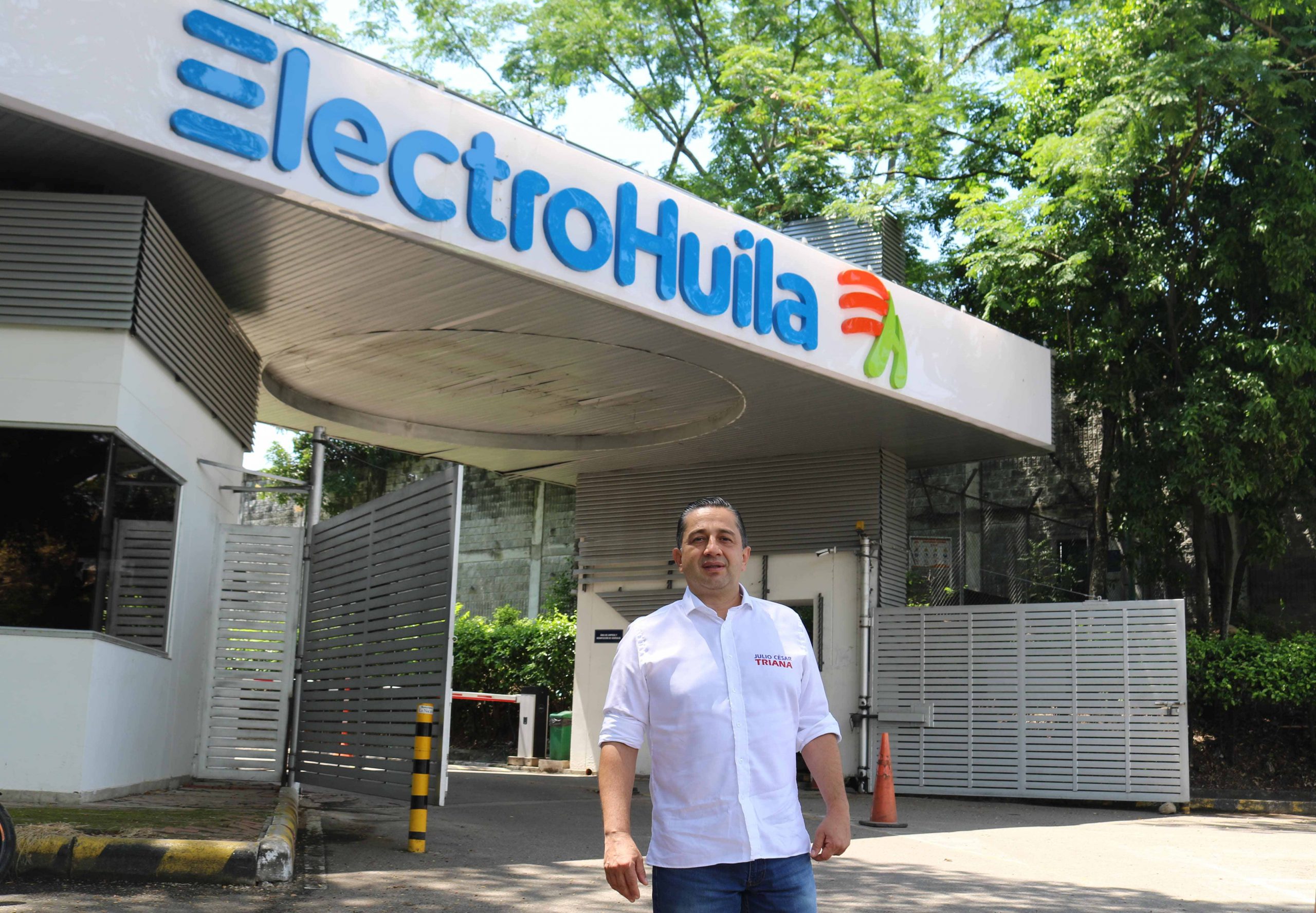 Denunciamos los altos costos de la factura de energía eléctrica